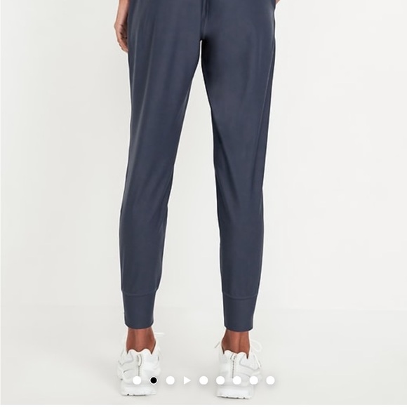 Old Navy Women's Joggers in Black, Navy, and Burgundy - Picture 4 of 7